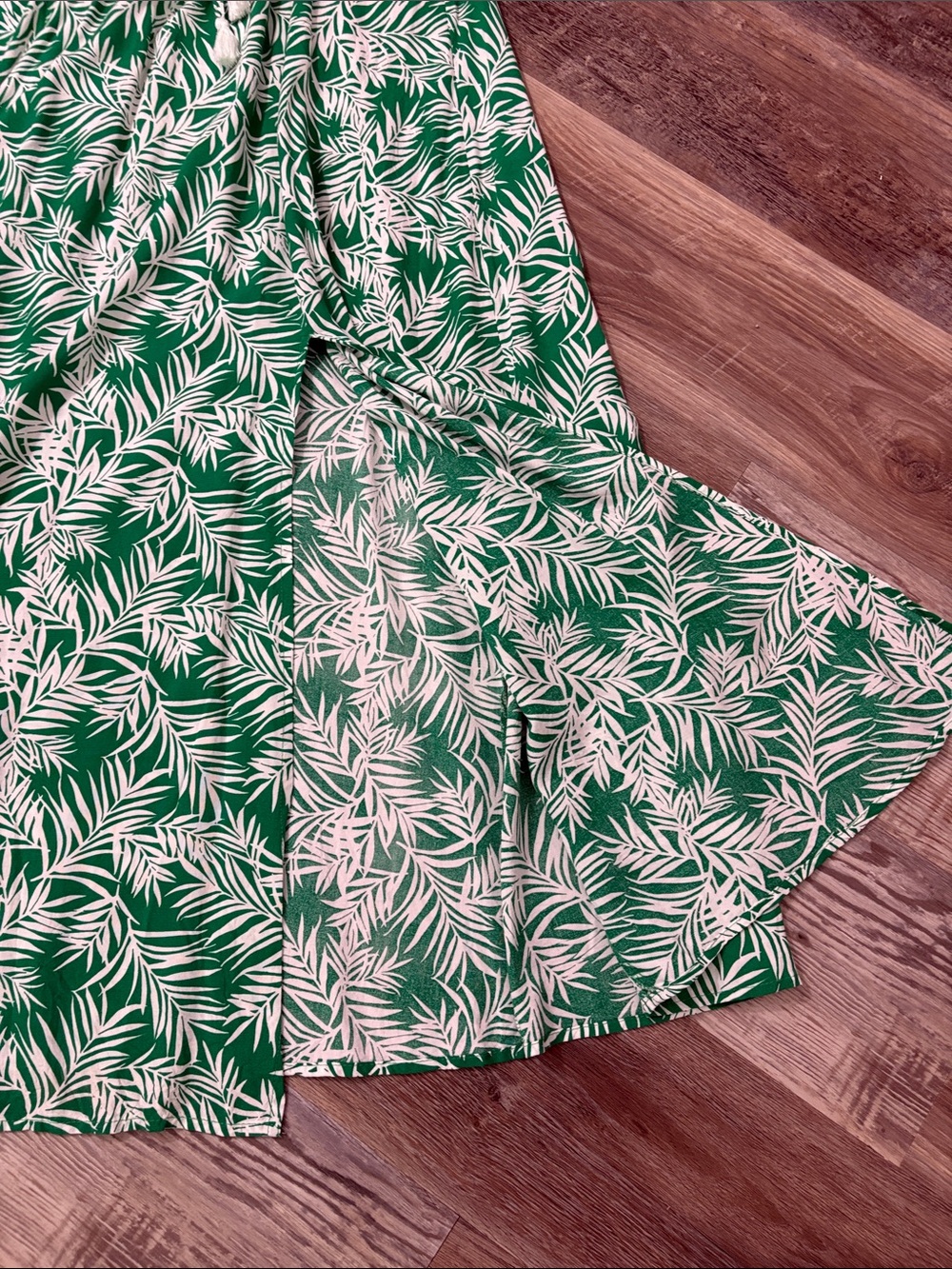 🆕 👗 🌱 Tropical Green Print Maxi Skirt with Waist Tie - Picture 5 of 5